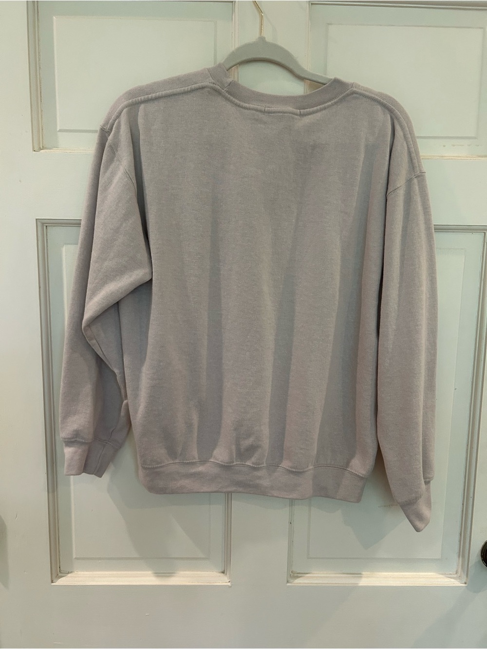 Favorite Daughter Sweatshirt in Cream with Navy and Red Heart - Picture 4 of 5